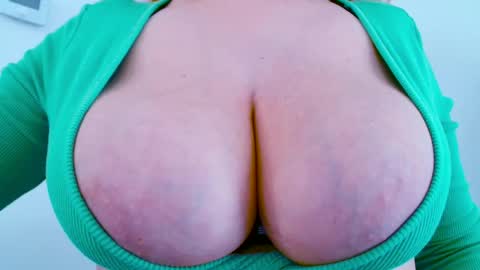 Maggie   online show from 11.12.25