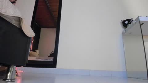   online show from 02.02.25