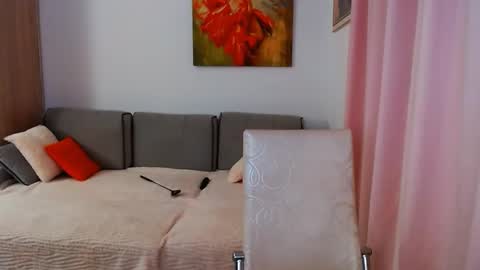 Snapshot of magic_blondie chatting on 12.29.24 Margo online show from 12.29.24