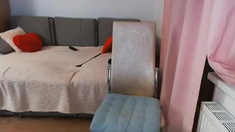 Snapshot of magic_blondie chatting on 02.22.25 Margo online show from 02.22.25