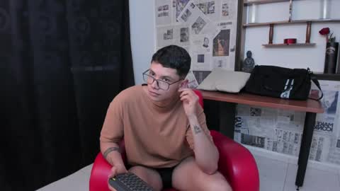 Damian Rivers online show from 03.12.25