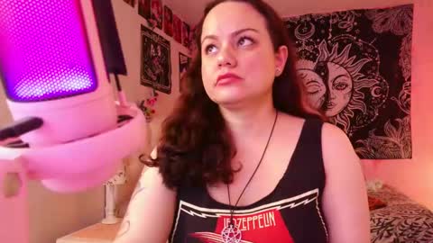 Snapshot of magic_clairewitch chatting on 03.01.25 Claire online show from 03.01.25