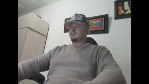 magic_milk23 online show from 10.17.25