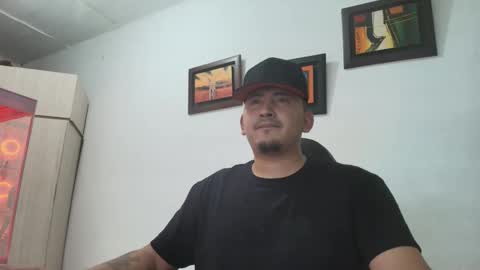 magic_milk23 online show from 10.24.25