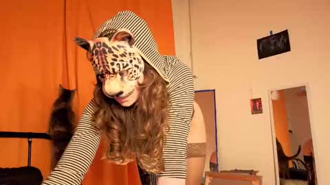 Mikky or Moon online show from 02.18.26