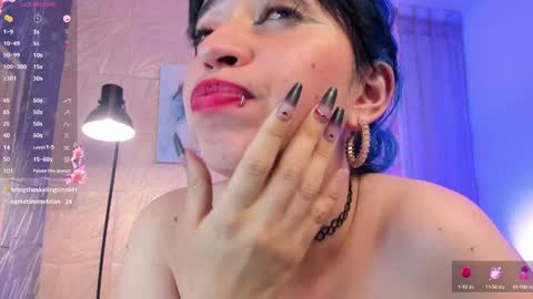S  online show from 02.20.25