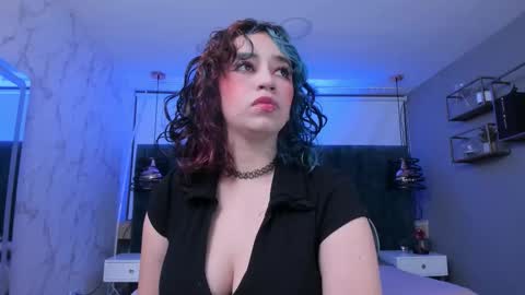 S  online show from 10.22.25