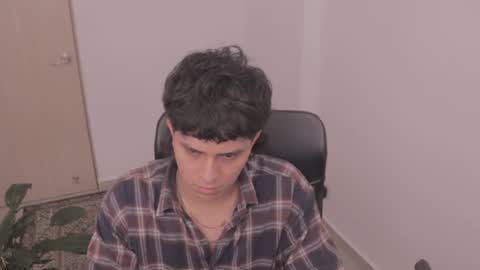 Snapshot of magic_tony chatting on 01.17.26 Tony Hoffa online show from 01.17.26