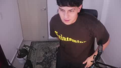 Snapshot of magic_tony chatting on 02.16.26 Tony Hoffa online show from 02.16.26