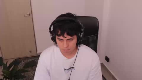 Snapshot of magic_tony chatting on 02.24.26 Tony Hoffa online show from 02.24.26