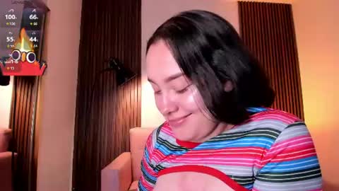 Snapshot of magic_vera chatting on 06.21.26 Vera online show from 06.21.26
