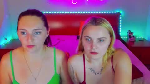Lili and Bella online show from 12.13.24