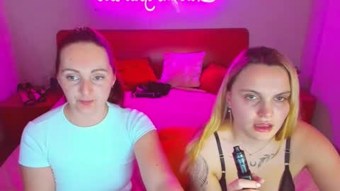 Lili and Bella online show from 02.27.25