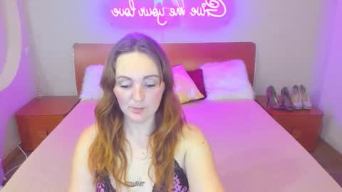 Lili and Bella online show from 02.02.26