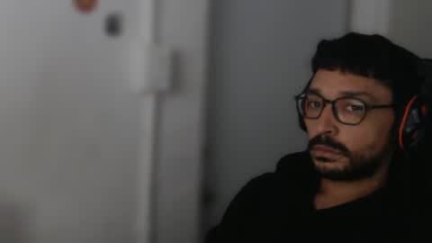 Snapshot of magicjawn chatting on 09.14.25 magicjawn online show from 09.14.25