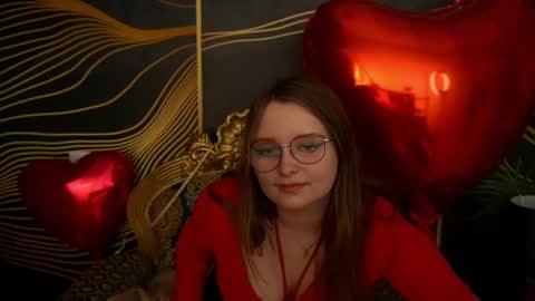 Snapshot of magicpeachhs chatting on 02.26.25 Emily online show from 02.26.25