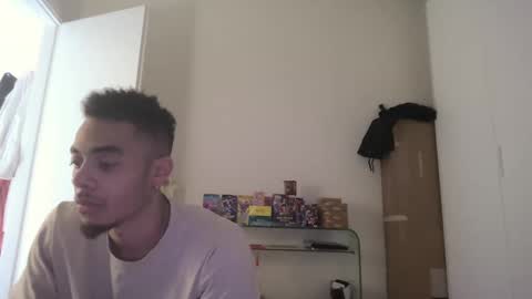 Snapshot of magicsempai chatting on 02.07.25 Magicsempai online show from 02.07.25