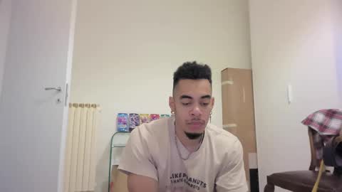 Snapshot of magicsempai chatting on 03.04.25 Magicsempai online show from 03.04.25