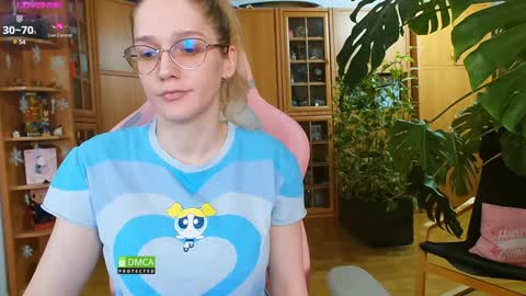 Snapshot of magicstylex chatting on 02.07.25 Nicole online show from 02.07.25