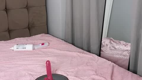 Sasha online show from 02.20.25