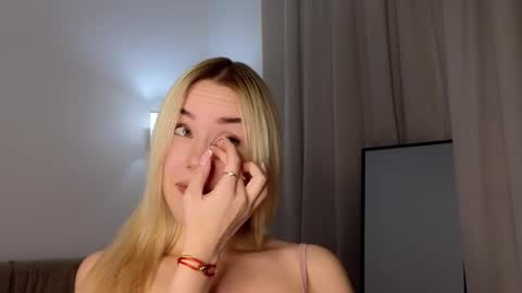 Sasha online show from 02.23.25