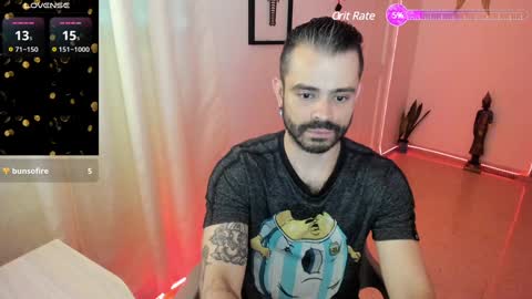 Snapshot of magnus_king chatting on 01.10.25 online show from 01.10.25