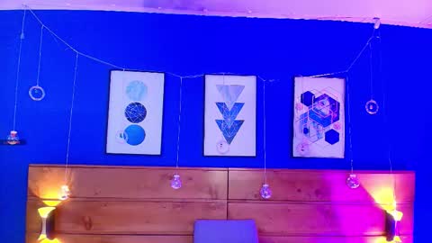 Dani online show from 11.22.25