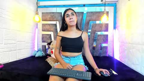 mahiara hot online show from 08.07.26