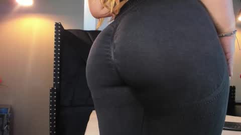 MAHIA online show from 12.03.25