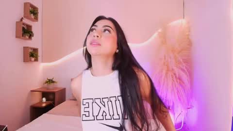 MAIA  LIA  online show from 09.18.25