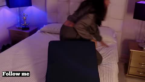 Maia Reficco online show from 01.15.26