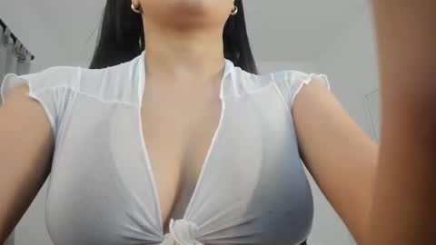 Maia online show from 12.28.24