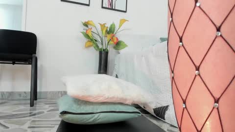 Maia online show from 01.23.25