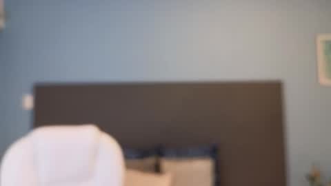 Maiaa Ruiz  online show from 12.14.24