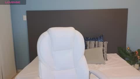 Maiaa Ruiz  online show from 02.08.25