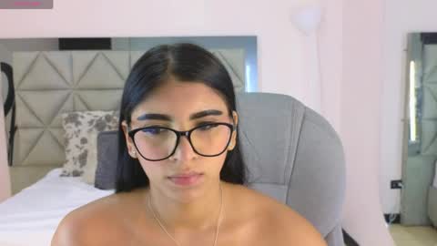Maiaa Ruiz  online show from 04.28.26