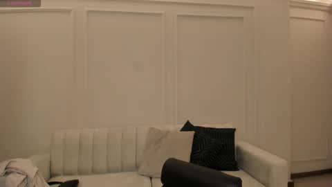 Snapshot of maiacollins chatting on 02.15.26 Maia online show from 02.15.26