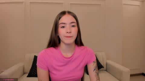 Snapshot of maiacollins chatting on 02.17.26 Maia online show from 02.17.26