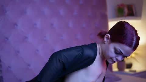  Maia  online show from 03.31.26