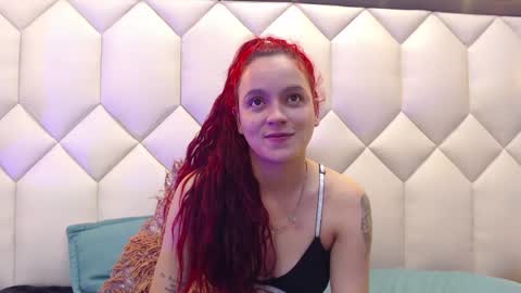 Snapshot of maiapark chatting on 02.09.25 Maia online show from 02.09.25