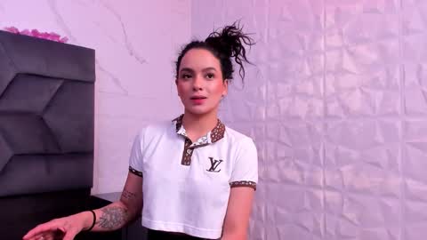 Snapshot of maiapark chatting on 10.04.25 Maia online show from 10.04.25