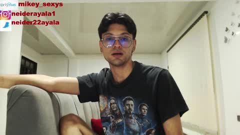 Snapshot of maick_sexy chatting on 04.08.26 Maick online show from 04.08.26