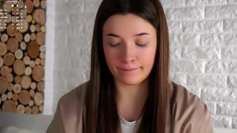 Snapshot of maidabuoy chatting on 10.04.25 Lucy online show from 10.04.25