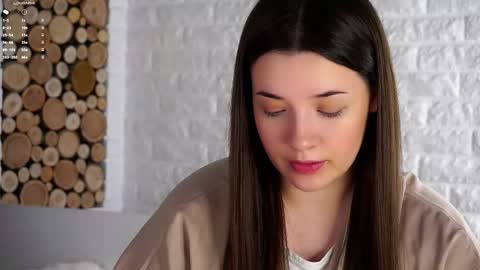 Snapshot of maidabuoy chatting on 10.11.25 Lucy online show from 10.11.25