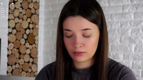 Snapshot of maidabuoy chatting on 10.14.25 Lucy online show from 10.14.25