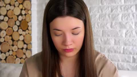 Snapshot of maidabuoy chatting on 11.02.25 Lucy online show from 11.02.25