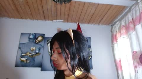 Bella Maidi online show from 12.27.24