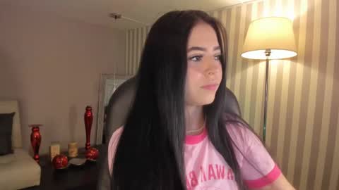 Snapshot of maiiitee_ chatting on 09.28.25 Mait online show from 09.28.25