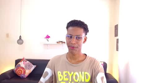 I am Maik online show from 02.25.25