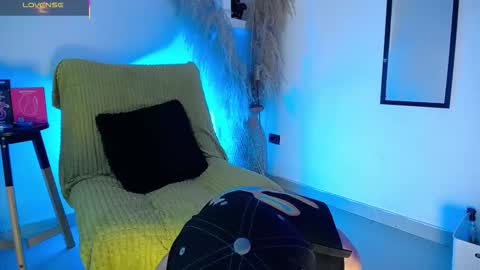 Maiky Cooper online show from 09.17.25